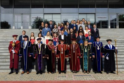 Promócie absolventov doktorandského štúdia na FHI 2026